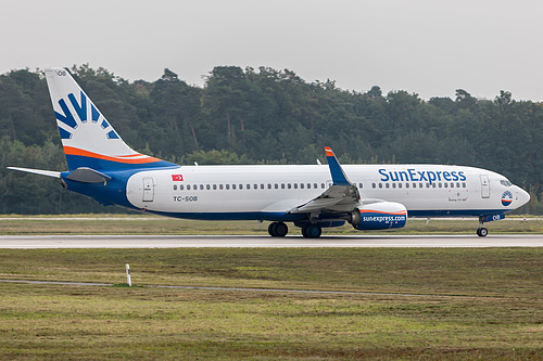 SunExpress Boeing 737-800 TC-SOB at Frankfurt am Main International Airport (EDDF/FRA) SunExpress Boeing 737-800 TC-SOB at Frankfurt am Main International Airport (EDDF/FRA)