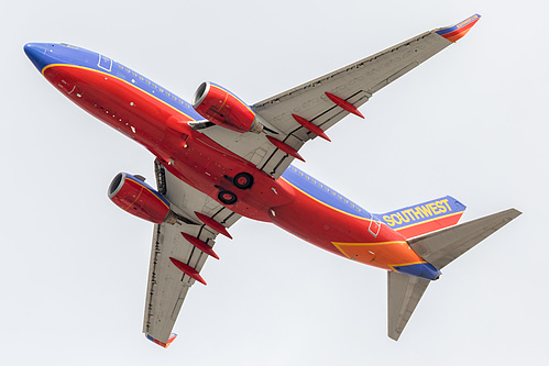 Southwest Airlines Boeing 737-700 N204WN at McCarran International Airport (KLAS/LAS)