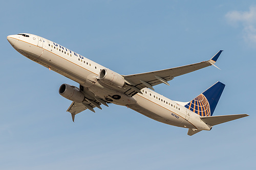 United Airlines Boeing 737-900ER N37462 at McCarran International Airport (KLAS/LAS)