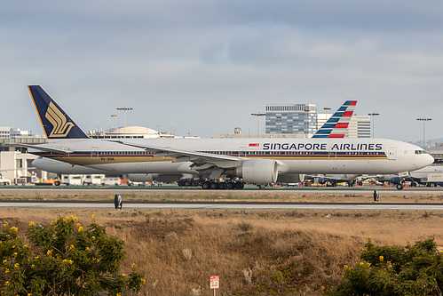 Singapore Airlines Boeing 777-300ER 9V-SWA at Los Angeles International Airport (KLAX/LAX) Singapore Airlines Boeing 777-300ER 9V-SWA at Los Angeles International Airport (KLAX/LAX)