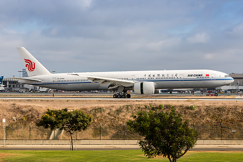 Air China Boeing 777-300ER B-2090 at Los Angeles International Airport (KLAX/LAX)
