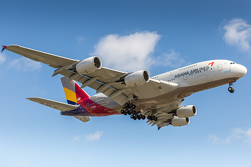 Asiana Airlines Airbus A380-800 HL7626 at Los Angeles International Airport (KLAX/LAX) Asiana Airlines Airbus A380-800 HL7626 at Los Angeles International Airport (KLAX/LAX)