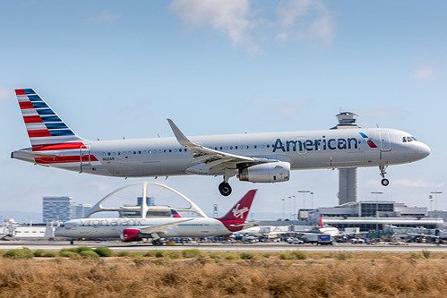 American Airlines Airbus A321-200 N121AN at Los Angeles International Airport (KLAX/LAX)