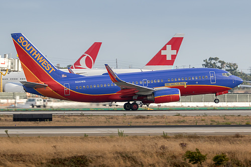 Southwest Airlines Boeing 737-700 N210WN at Los Angeles International Airport (KLAX/LAX) Southwest Airlines Boeing 737-700 N210WN at Los Angeles International Airport (KLAX/LAX)