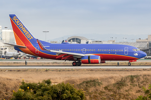 Southwest Airlines Boeing 737-700 N288WN at Los Angeles International Airport (KLAX/LAX) Southwest Airlines Boeing 737-700 N288WN at Los Angeles International Airport (KLAX/LAX)
