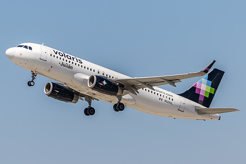 Volaris Airbus A320-200 N520VL at Los Angeles International Airport (KLAX/LAX)