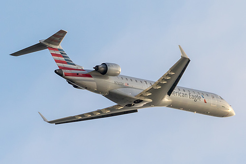 SkyWest Airlines Canadair CRJ-700 N760SK at Los Angeles International Airport (KLAX/LAX)