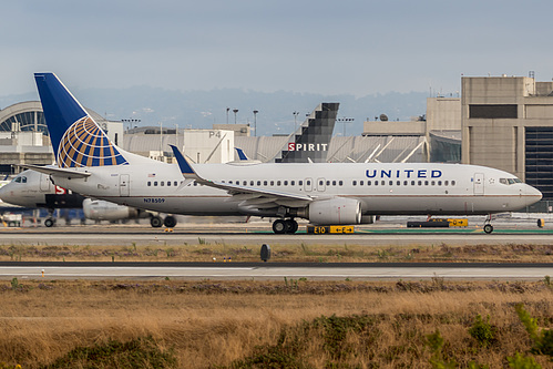 United Airlines Boeing 737-800 N78509 at Los Angeles International Airport (KLAX/LAX)