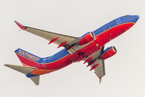 Southwest Airlines Boeing 737-700 N960WN at Los Angeles International Airport (KLAX/LAX) Southwest Airlines Boeing 737-700 N960WN at Los Angeles International Airport (KLAX/LAX)