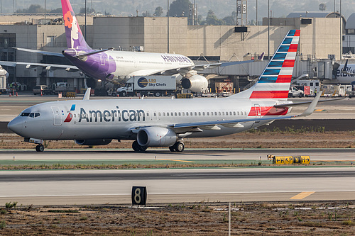 American Airlines Boeing 737-800 N980NN at Los Angeles International Airport (KLAX/LAX)