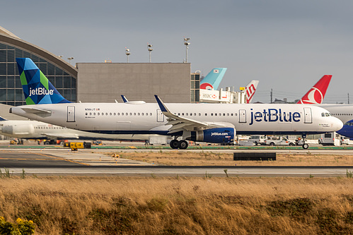 JetBlue Airways Airbus A321-200 N981JT at Los Angeles International Airport (KLAX/LAX) JetBlue Airways Airbus A321-200 N981JT at Los Angeles International Airport (KLAX/LAX)