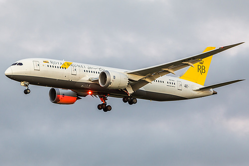 Royal Brunei Airlines Boeing 787-8 V8-DLD at Melbourne International Airport (YMML/MEL) Royal Brunei Airlines Boeing 787-8 V8-DLD at Melbourne International Airport (YMML/MEL)
