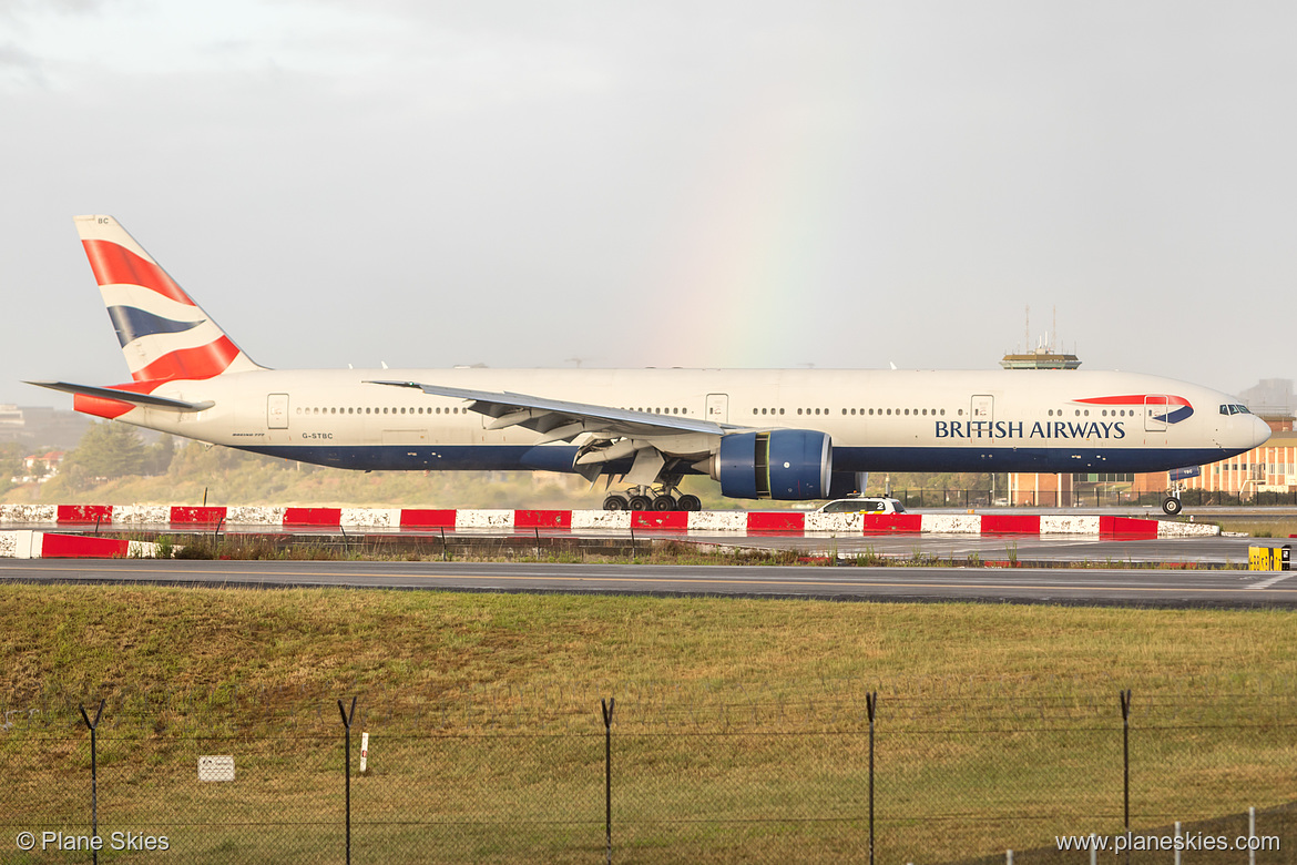 British Airways Boeing 777-300ER G-STBC at Sydney Kingsford Smith International Airport (YSSY/SYD) British Airways Boeing 777-300ER G-STBC at Sydney Kingsford Smith International Airport (YSSY/SYD)