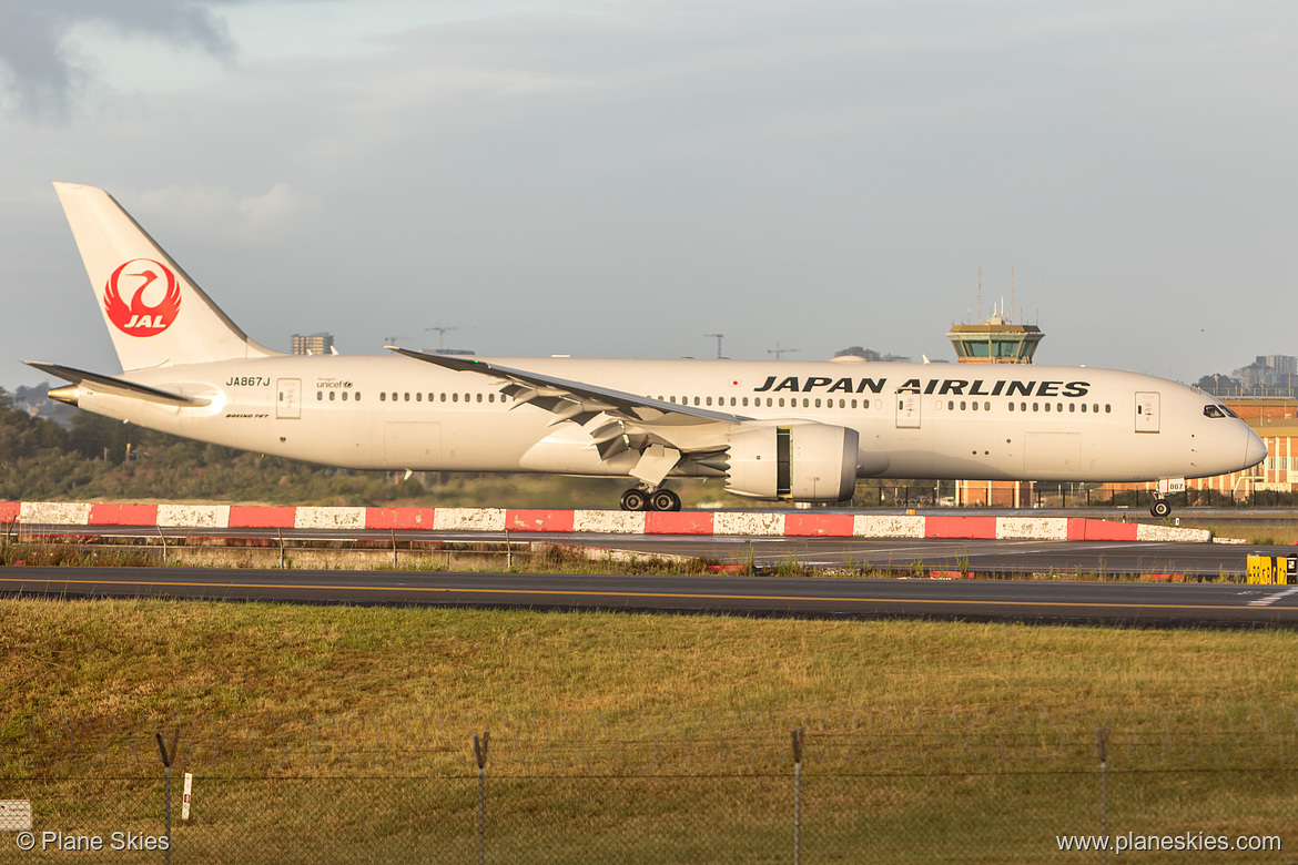 Japan Airlines Boeing 787-9 JA867J at Sydney Kingsford Smith International Airport (YSSY/SYD)