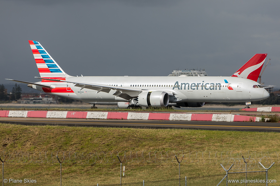 American Airlines Boeing 787-9 N825AA at Sydney Kingsford Smith International Airport (YSSY/SYD) American Airlines Boeing 787-9 N825AA at Sydney Kingsford Smith International Airport (YSSY/SYD)