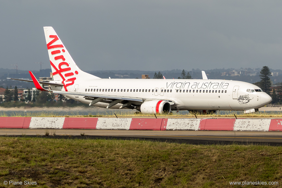 Virgin Australia Boeing 737-800 VH-VUS at Sydney Kingsford Smith International Airport (YSSY/SYD) Virgin Australia Boeing 737-800 VH-VUS at Sydney Kingsford Smith International Airport (YSSY/SYD)
