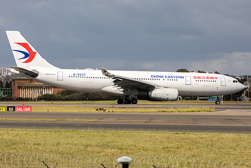China Eastern Airlines Airbus A330-200 B-5937 at Sydney Kingsford Smith International Airport (YSSY/SYD)
