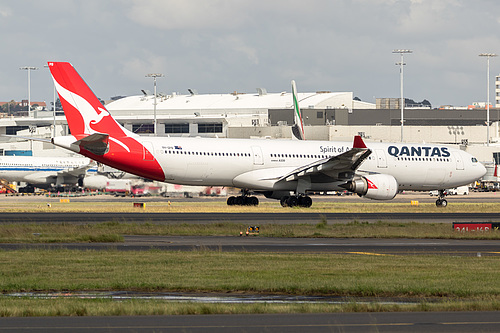 Qantas Airbus A330-300 VH-QPB at Sydney Kingsford Smith International Airport (YSSY/SYD)