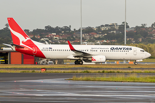 Qantas Boeing 737-800 ZK-ZQB at Sydney Kingsford Smith International Airport (YSSY/SYD)