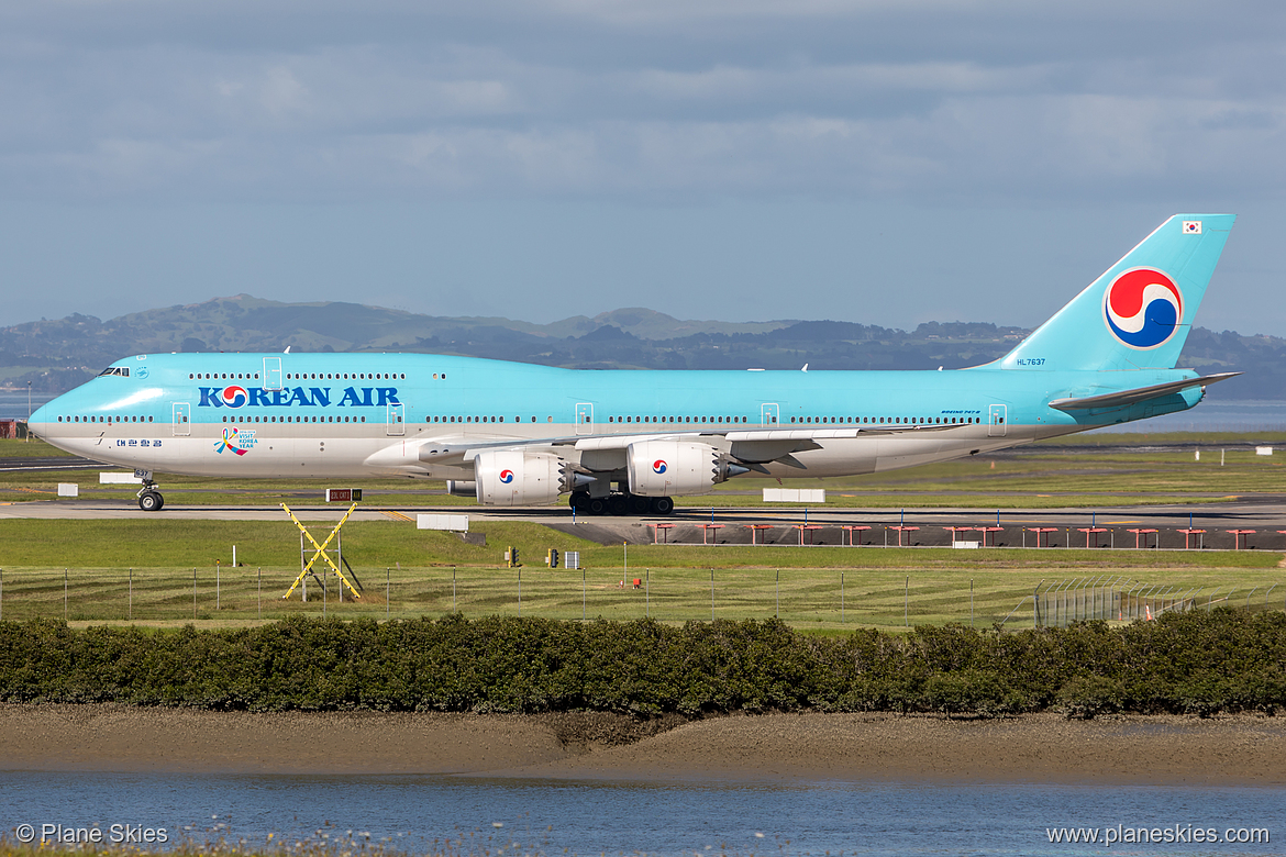 Korean Air Boeing 747-8i HL7637 at Auckland International Airport (NZAA/AKL) Korean Air Boeing 747-8i HL7637 at Auckland International Airport (NZAA/AKL)