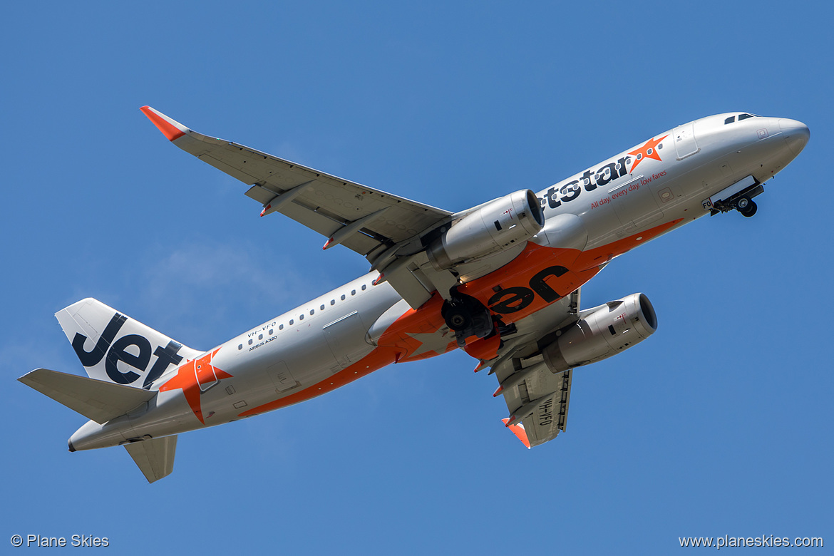 Jetstar Airways Airbus A320-200 VH-VFO at Melbourne International Airport (YMML/MEL) Jetstar Airways Airbus A320-200 VH-VFO at Melbourne International Airport (YMML/MEL)