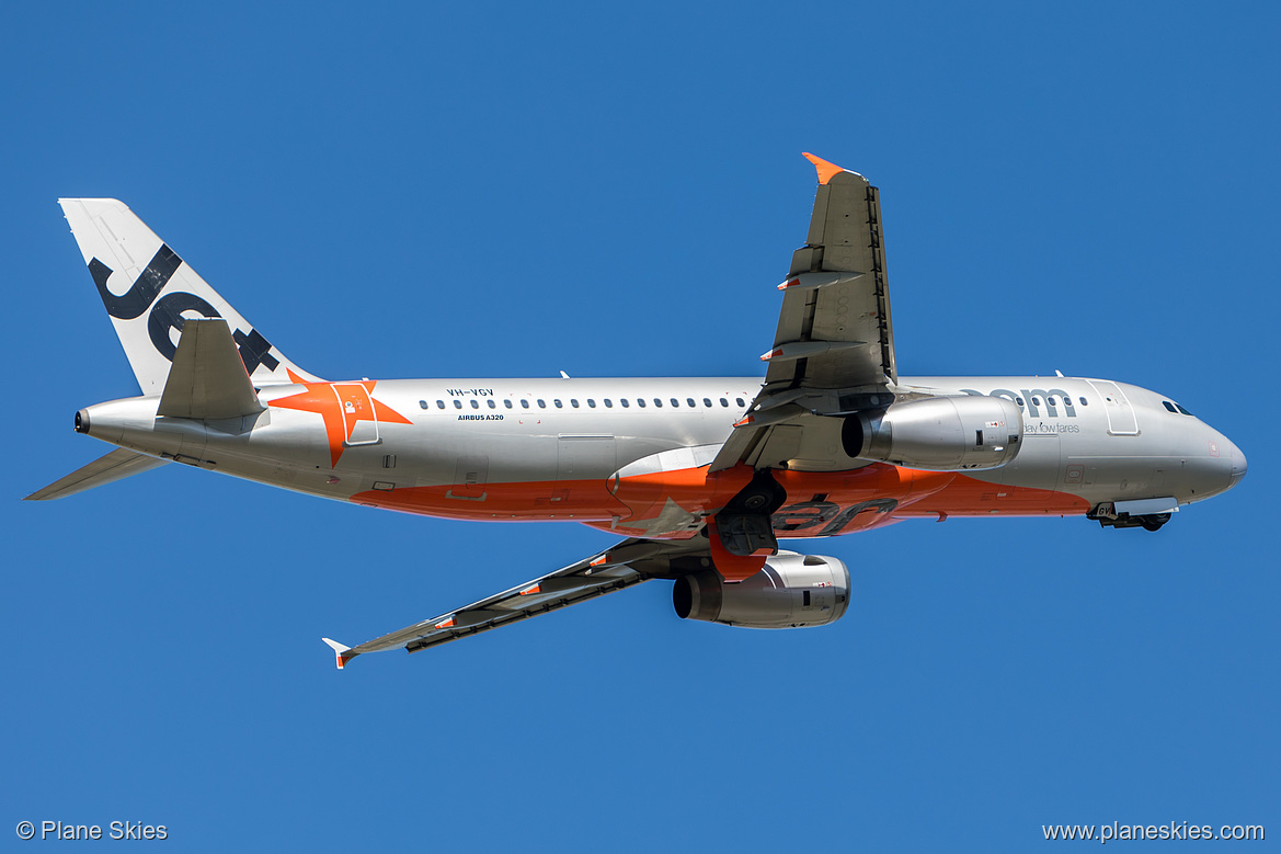 Jetstar Airways Airbus A320-200 VH-VGV at Melbourne International Airport (YMML/MEL) Jetstar Airways Airbus A320-200 VH-VGV at Melbourne International Airport (YMML/MEL)