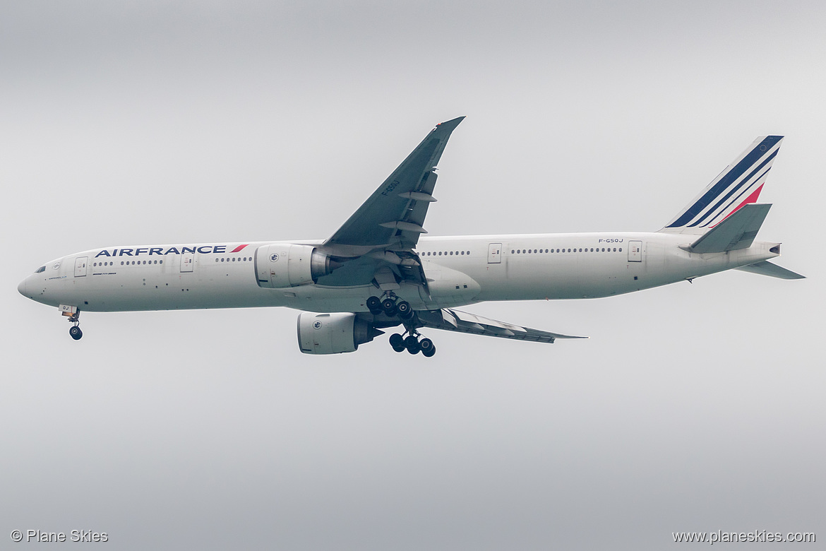 Air France Boeing 777-300ER F-GSQJ at Singapore Changi Airport (WSSS/SIN)