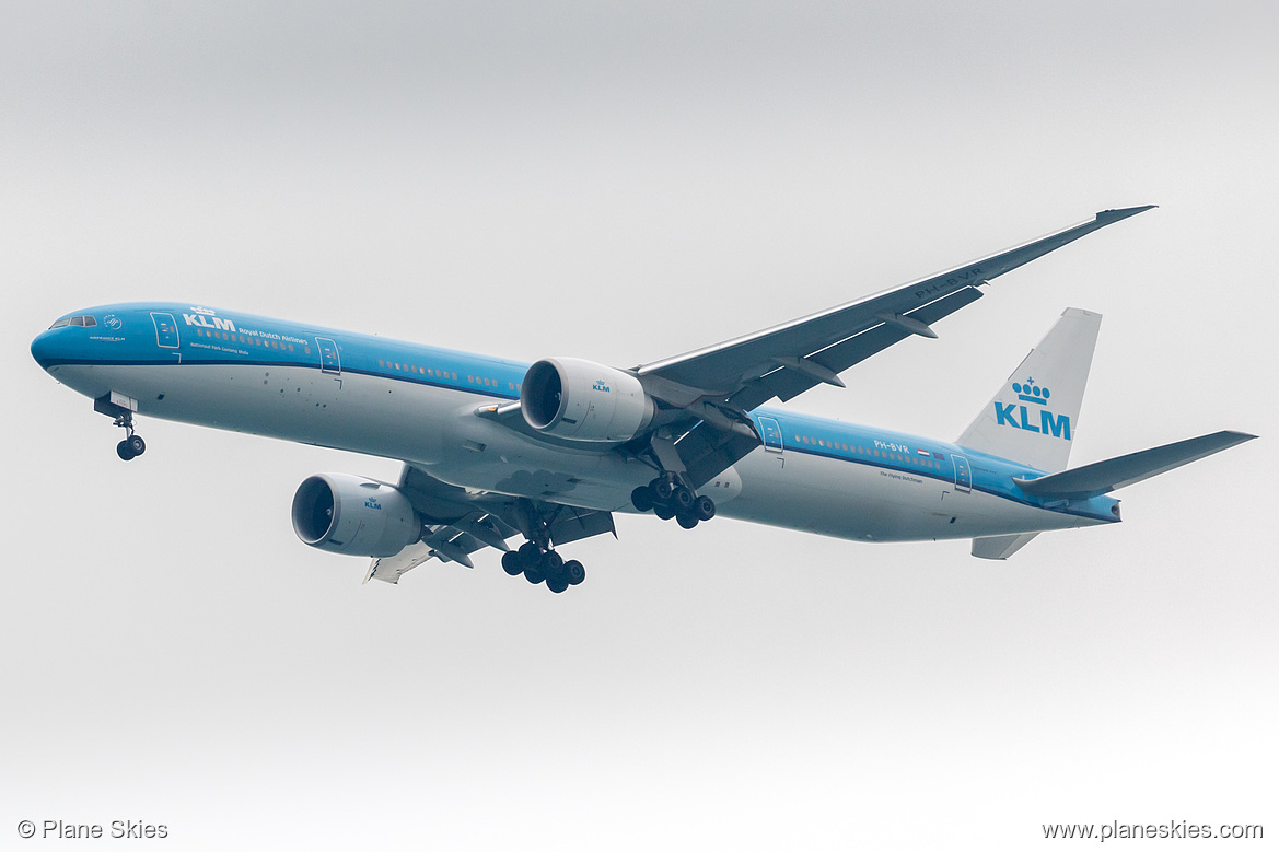 KLM Boeing 777-300ER PH-BVR at Singapore Changi Airport (WSSS/SIN)