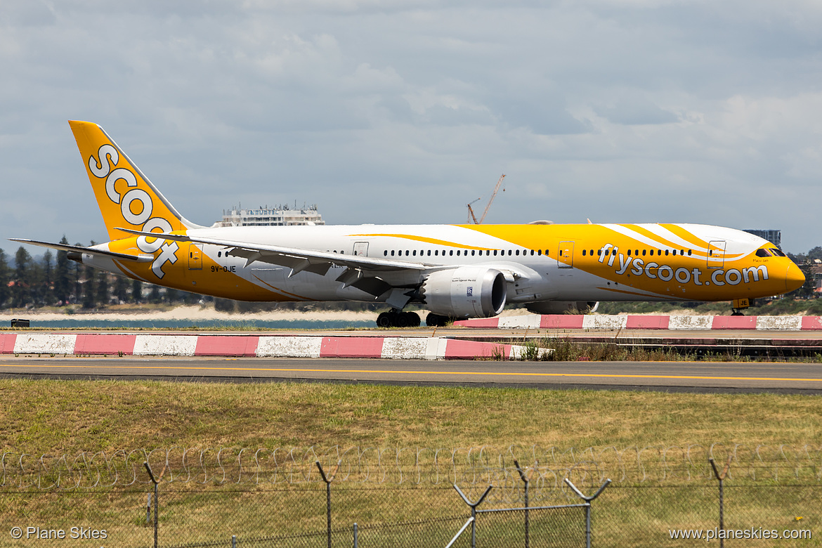 Scoot Boeing 787-9 9V-OJE at Sydney Kingsford Smith International Airport (YSSY/SYD) Scoot Boeing 787-9 9V-OJE at Sydney Kingsford Smith International Airport (YSSY/SYD)
