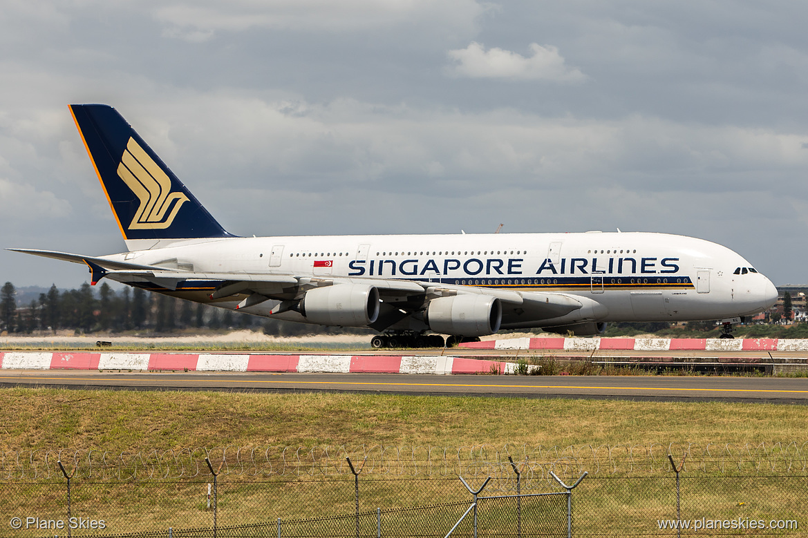 Singapore Airlines Airbus A380-800 9V-SKE at Sydney Kingsford Smith International Airport (YSSY/SYD)