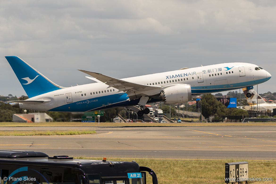 XiamenAir Boeing 787-8 B-2760 at Sydney Kingsford Smith International Airport (YSSY/SYD) XiamenAir Boeing 787-8 B-2760 at Sydney Kingsford Smith International Airport (YSSY/SYD)