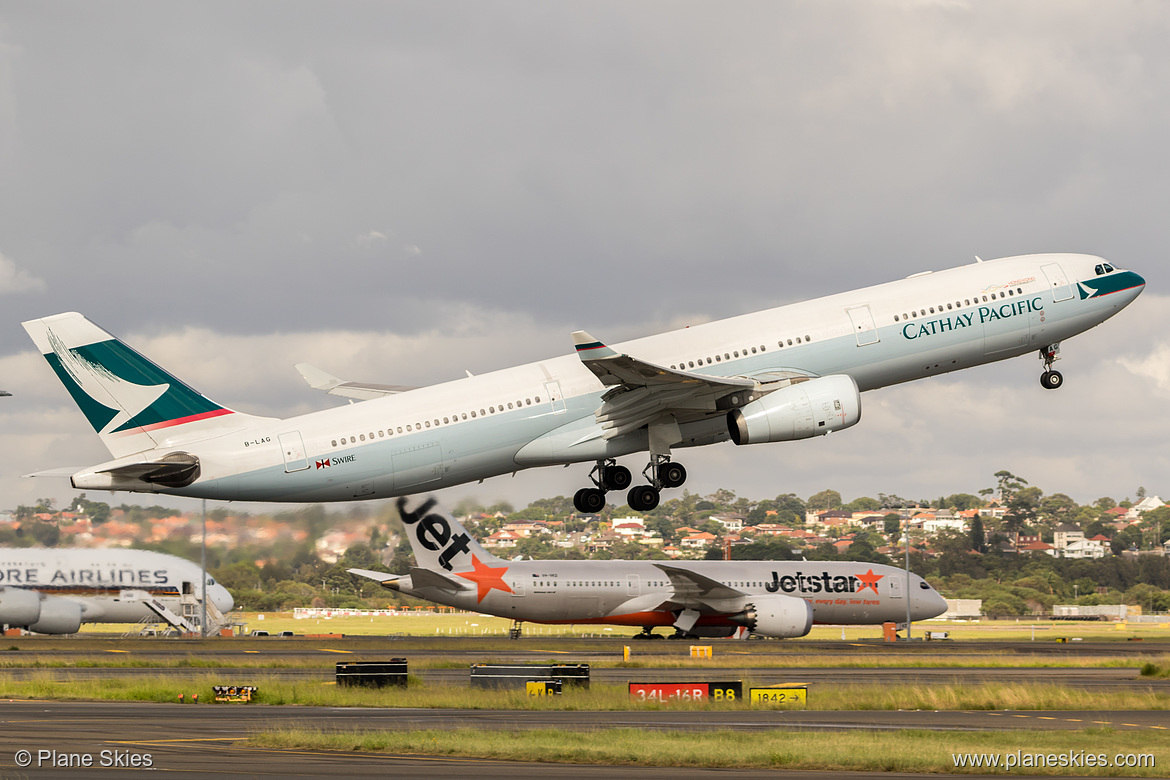 Cathay Pacific Airbus A330-300 B-LAG at Sydney Kingsford Smith International Airport (YSSY/SYD) Cathay Pacific Airbus A330-300 B-LAG at Sydney Kingsford Smith International Airport (YSSY/SYD)