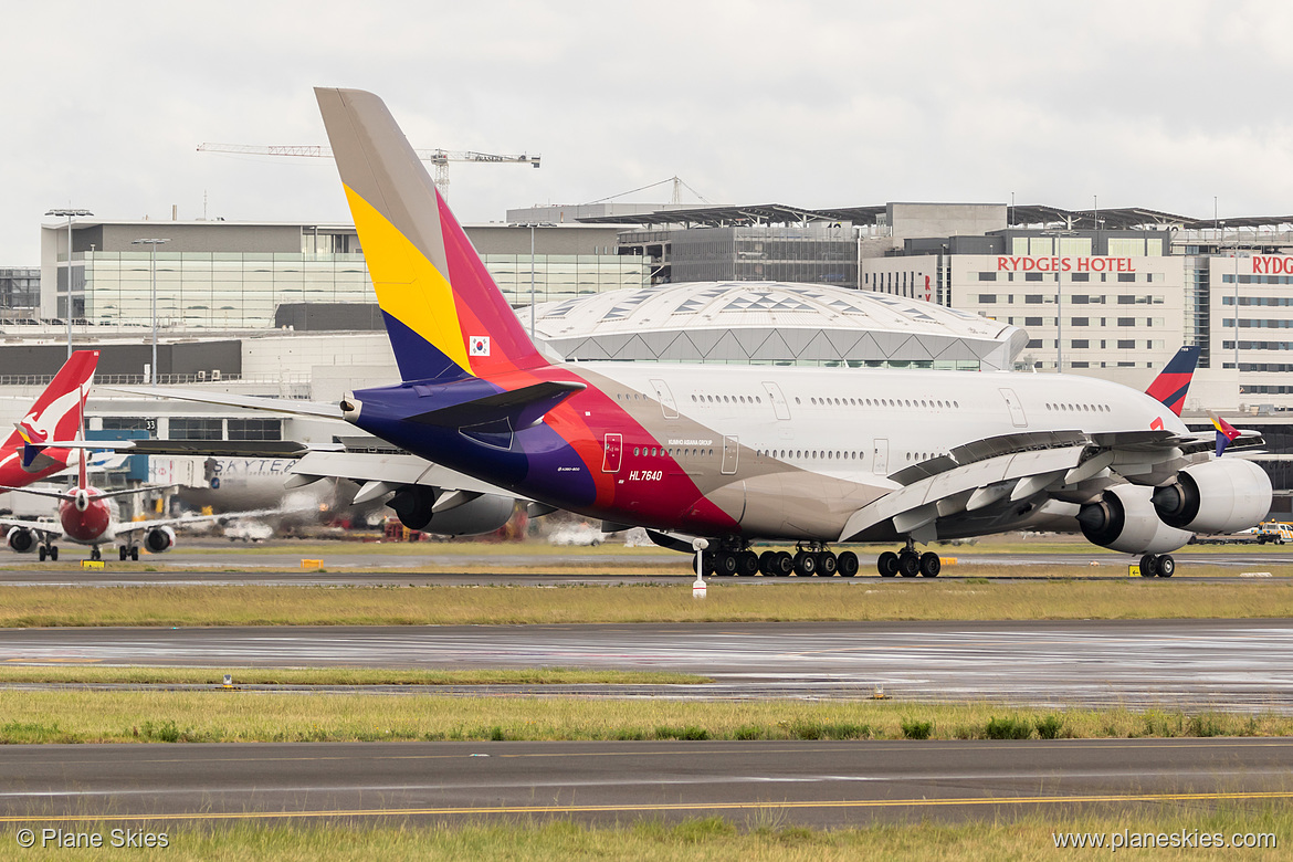 Asiana Airlines Airbus A380-800 HL7640 at Sydney Kingsford Smith International Airport (YSSY/SYD) Asiana Airlines Airbus A380-800 HL7640 at Sydney Kingsford Smith International Airport (YSSY/SYD)