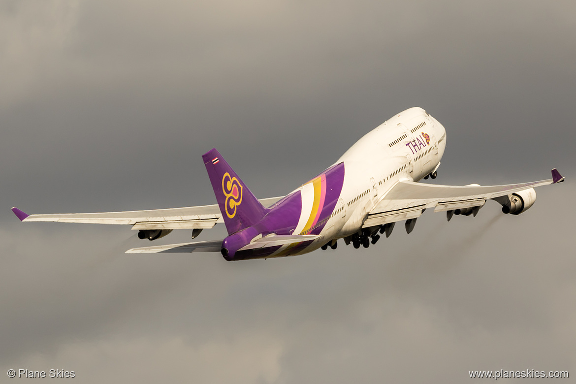Thai Airways Boeing 747-400 HS-TGG at Sydney Kingsford Smith International Airport (YSSY/SYD) Thai Airways Boeing 747-400 HS-TGG at Sydney Kingsford Smith International Airport (YSSY/SYD)