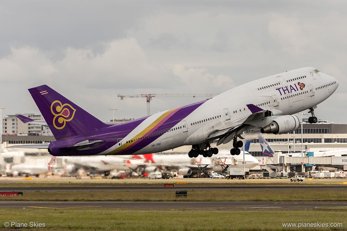 Thai Airways Boeing 747-400 HS-TGG at Sydney Kingsford Smith International Airport (YSSY/SYD) Thai Airways Boeing 747-400 HS-TGG at Sydney Kingsford Smith International Airport (YSSY/SYD)
