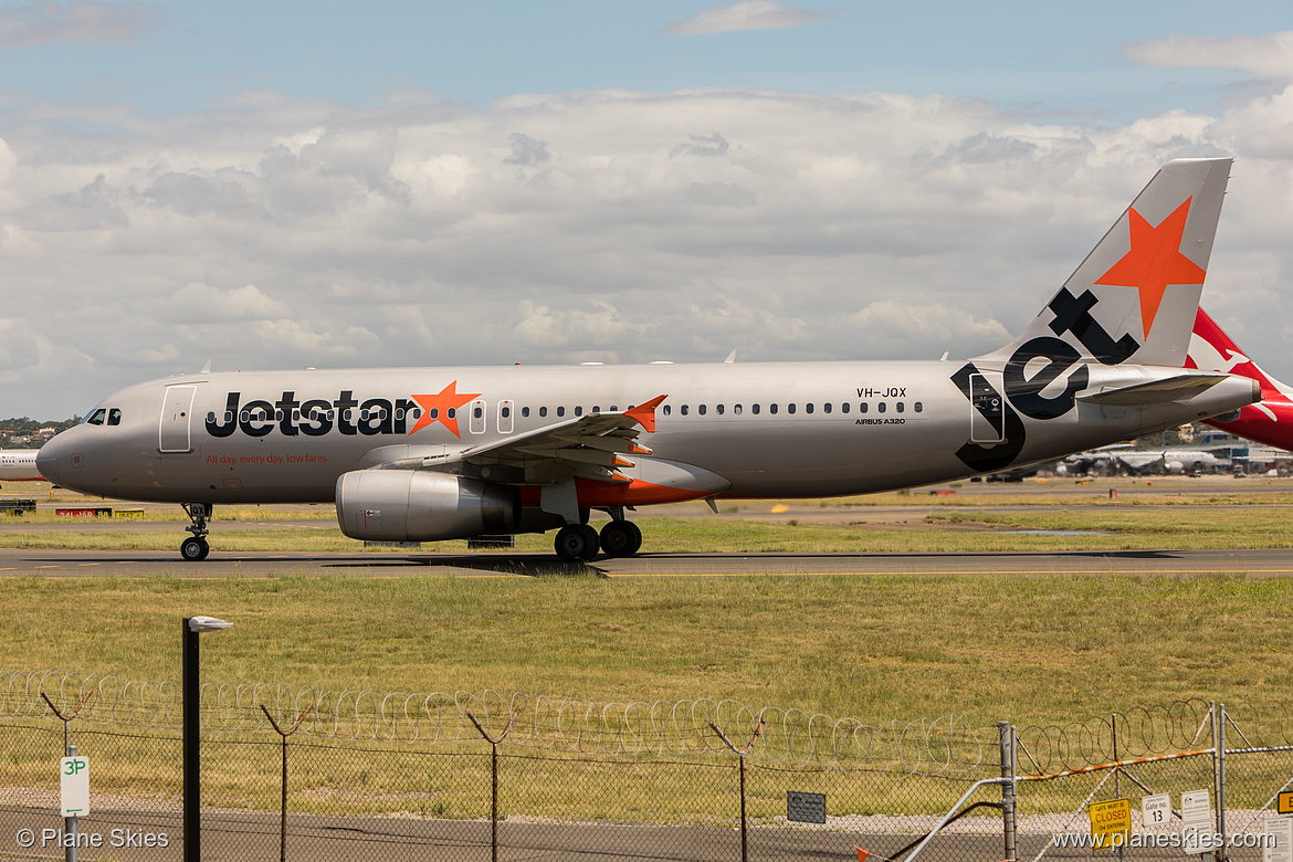 Jetstar Airways Airbus A320-200 VH-JQX at Sydney Kingsford Smith International Airport (YSSY/SYD)