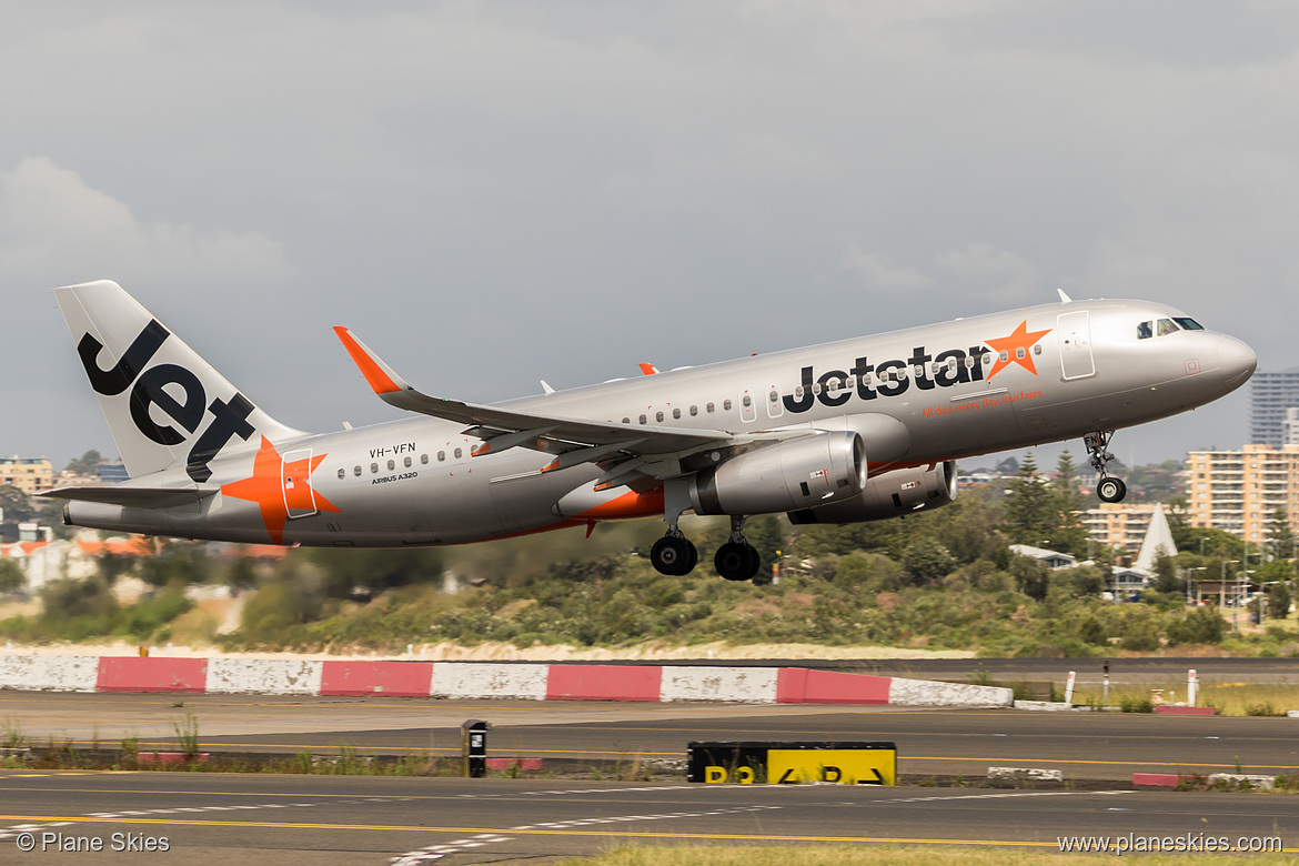 Jetstar Airways Airbus A320-200 VH-VFN at Sydney Kingsford Smith International Airport (YSSY/SYD) Jetstar Airways Airbus A320-200 VH-VFN at Sydney Kingsford Smith International Airport (YSSY/SYD)