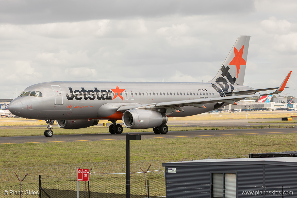 Jetstar Airways Airbus A320-200 VH-VFN at Sydney Kingsford Smith International Airport (YSSY/SYD) Jetstar Airways Airbus A320-200 VH-VFN at Sydney Kingsford Smith International Airport (YSSY/SYD)