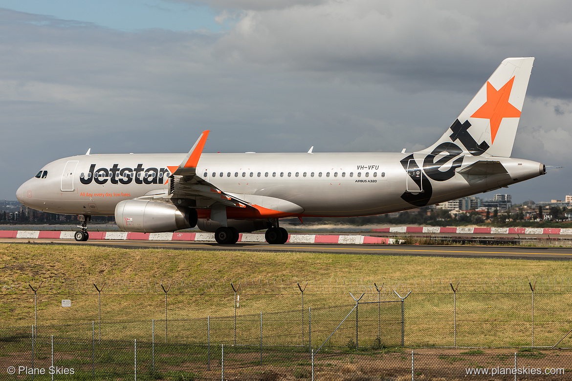 Jetstar Airways Airbus A320-200 VH-VFU at Sydney Kingsford Smith International Airport (YSSY/SYD) Jetstar Airways Airbus A320-200 VH-VFU at Sydney Kingsford Smith International Airport (YSSY/SYD)