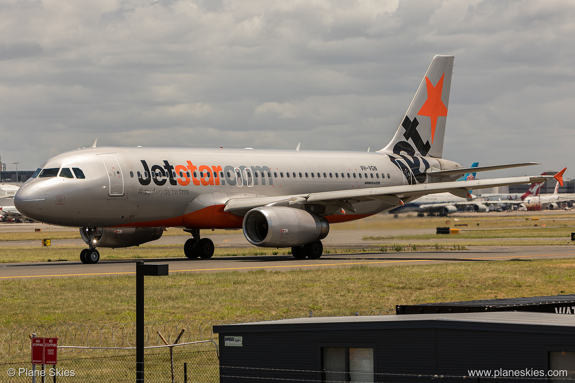 Jetstar Airways Airbus A320-200 VH-VGN at Sydney Kingsford Smith International Airport (YSSY/SYD) Jetstar Airways Airbus A320-200 VH-VGN at Sydney Kingsford Smith International Airport (YSSY/SYD)