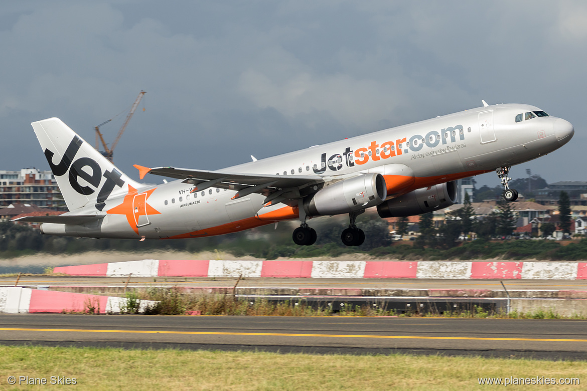 Jetstar Airways Airbus A320-200 VH-VGY at Sydney Kingsford Smith International Airport (YSSY/SYD) Jetstar Airways Airbus A320-200 VH-VGY at Sydney Kingsford Smith International Airport (YSSY/SYD)