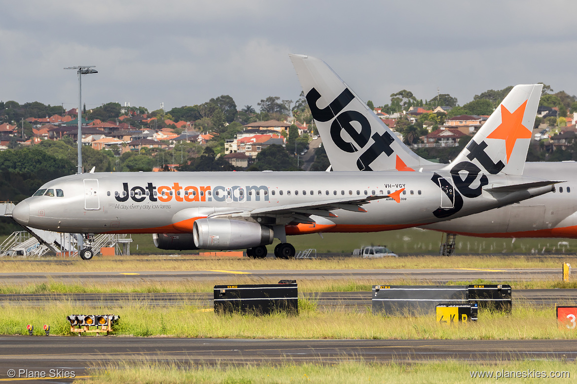 Jetstar Airways Airbus A320-200 VH-VGY at Sydney Kingsford Smith International Airport (YSSY/SYD) Jetstar Airways Airbus A320-200 VH-VGY at Sydney Kingsford Smith International Airport (YSSY/SYD)