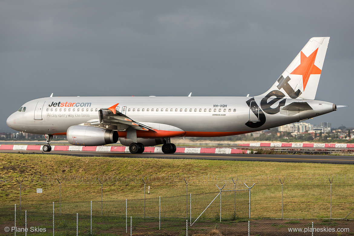 Jetstar Airways Airbus A320-200 VH-VQH at Sydney Kingsford Smith International Airport (YSSY/SYD)