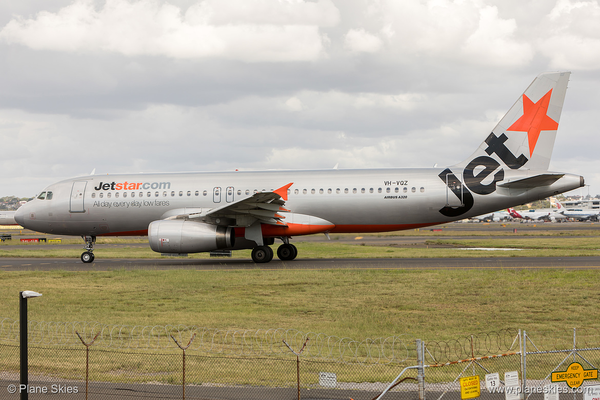 Jetstar Airways Airbus A320-200 VH-VQZ at Sydney Kingsford Smith International Airport (YSSY/SYD) Jetstar Airways Airbus A320-200 VH-VQZ at Sydney Kingsford Smith International Airport (YSSY/SYD)