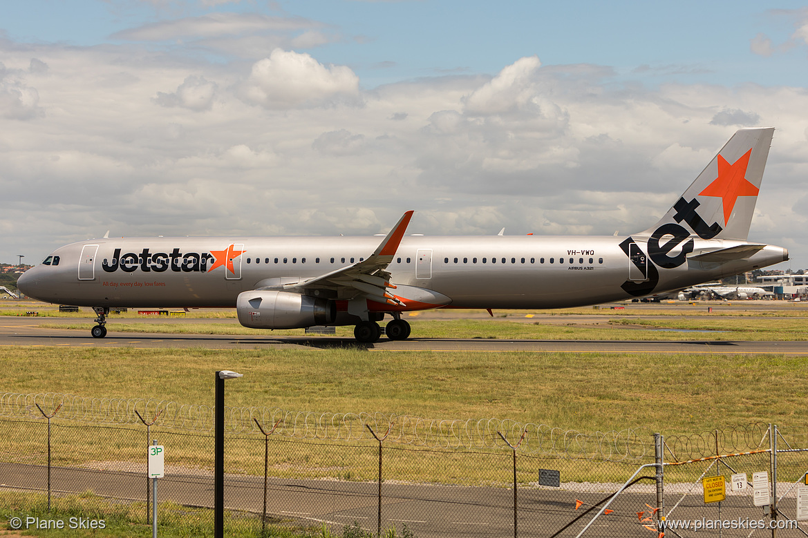 Jetstar Airways Airbus A321-200 VH-VWQ at Sydney Kingsford Smith International Airport (YSSY/SYD) Jetstar Airways Airbus A321-200 VH-VWQ at Sydney Kingsford Smith International Airport (YSSY/SYD)