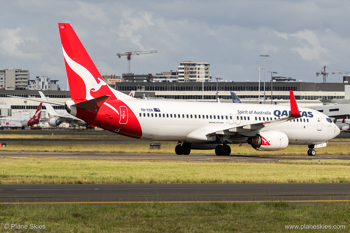 Qantas Boeing 737-800 VH-VXN at Sydney Kingsford Smith International Airport (YSSY/SYD) Qantas Boeing 737-800 VH-VXN at Sydney Kingsford Smith International Airport (YSSY/SYD)