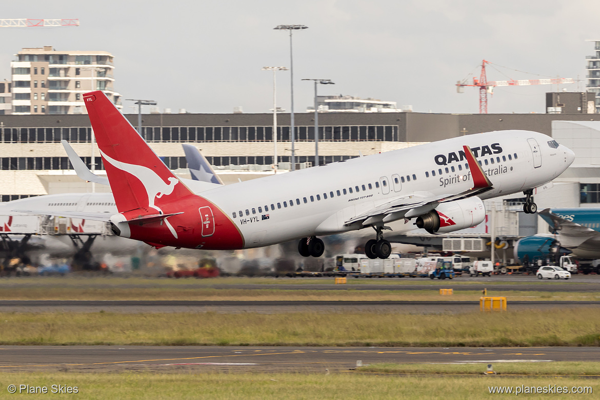 Qantas Boeing 737-800 VH-VYL at Sydney Kingsford Smith International Airport (YSSY/SYD)