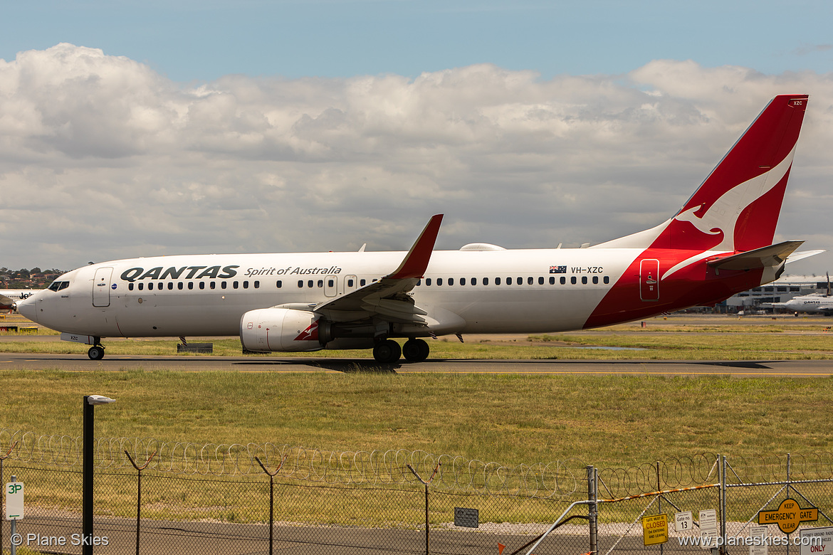 Qantas Boeing 737-800 VH-XZC at Sydney Kingsford Smith International Airport (YSSY/SYD)