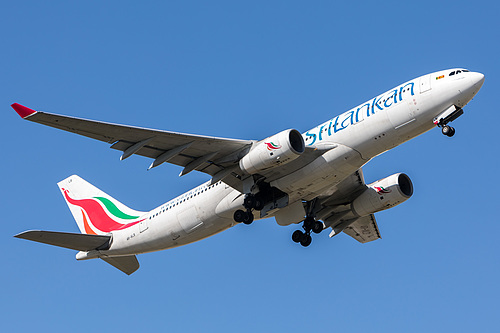 SriLankan Airlines Airbus A330-200 4R-ALB at Melbourne International Airport (YMML/MEL)