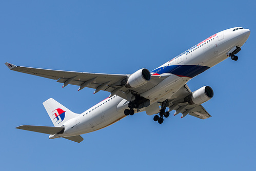 Malaysia Airlines Airbus A330-300 9M-MTL at Melbourne International Airport (YMML/MEL)